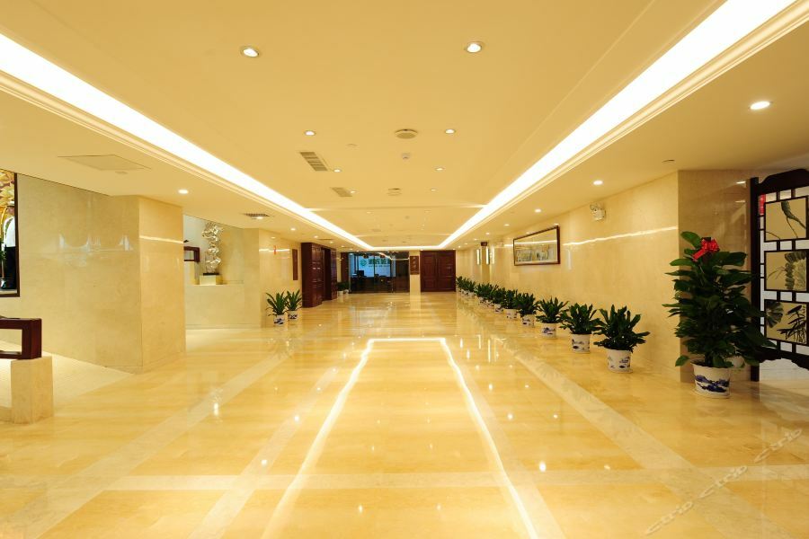Friendship Hotell Changsha Exteriör bild